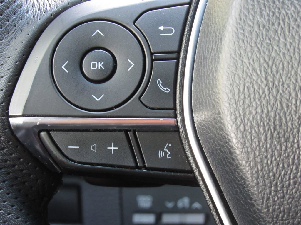 Used 2019 Toyota Avalon XSE FWD image 24