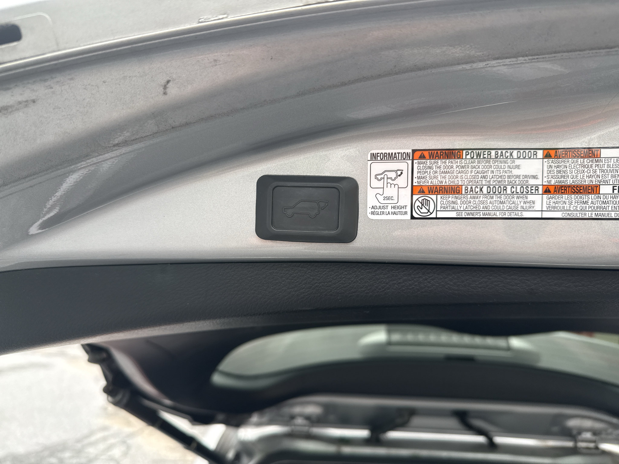 Used 2017 Toyota RAV4 Limited w/ Advanced Technology Package AWD/4WD image 30