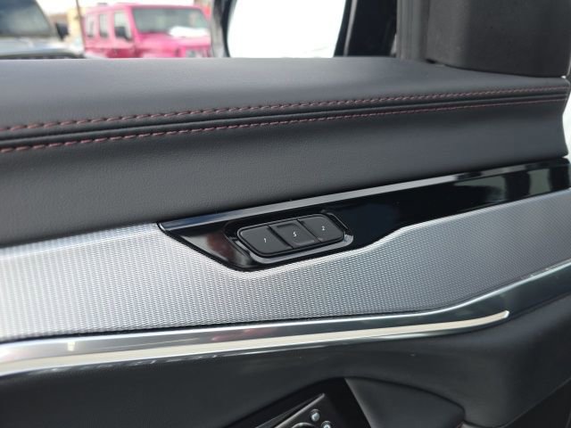 Used 2024 Jeep Wagoneer Launch Edition image 11