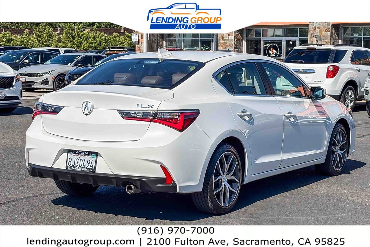 Used 2019 Acura ILX FWD image 4