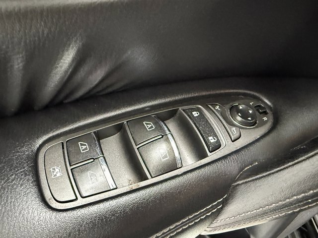 Used 2017 Nissan Armada Platinum w/ Captain Seat Package image 28