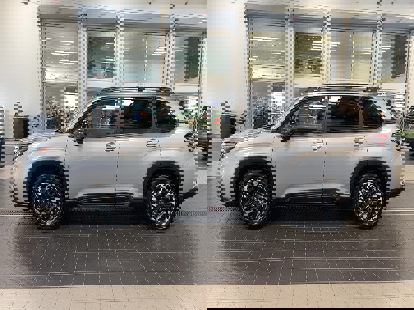 Used 2025 Subaru Forester Limited image 4