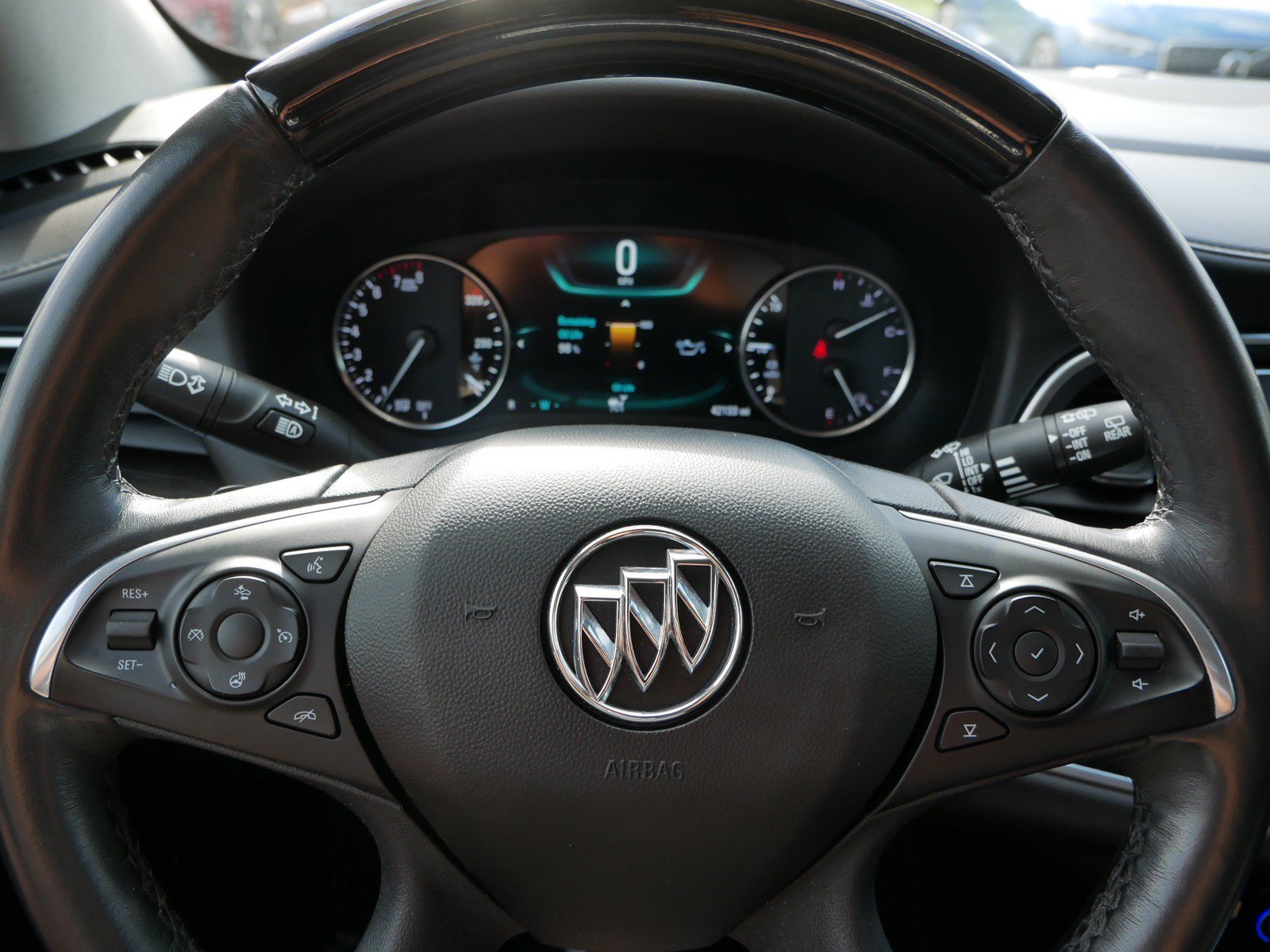Used 2019 Buick Enclave Avenir w/ Avenir Technology Package AWD/4WD image 26