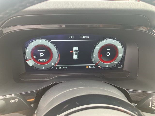 Used 2024 Nissan Pathfinder Platinum w/ Cargo Package image 18