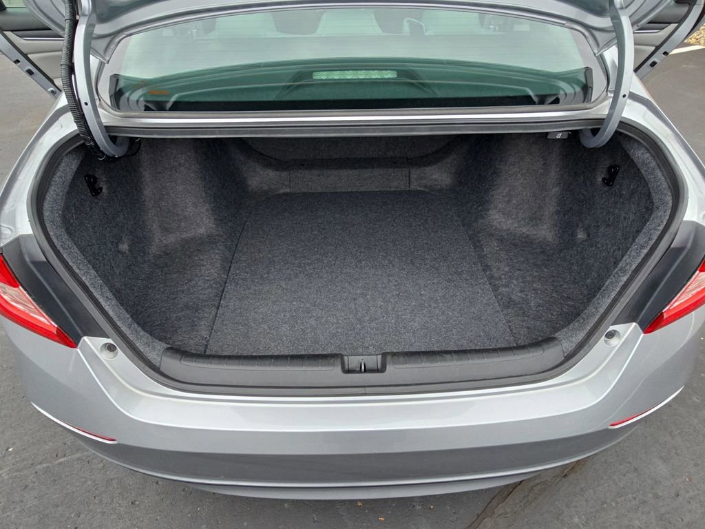 Used 2020 Honda Accord LX image 13