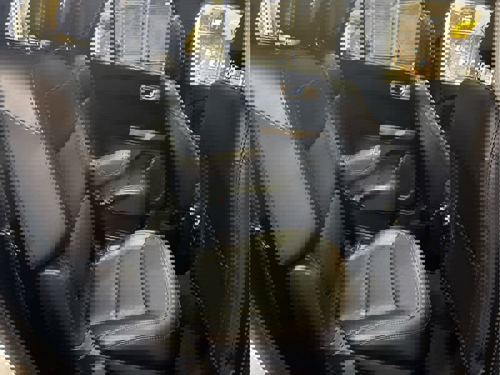 Used 2022 Ford Explorer Limited w/ Limited Technology Package image 28