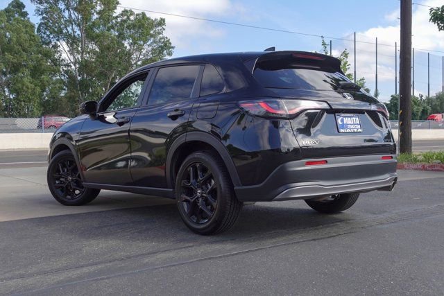 Used 2025 Honda HR-V Sport image 7