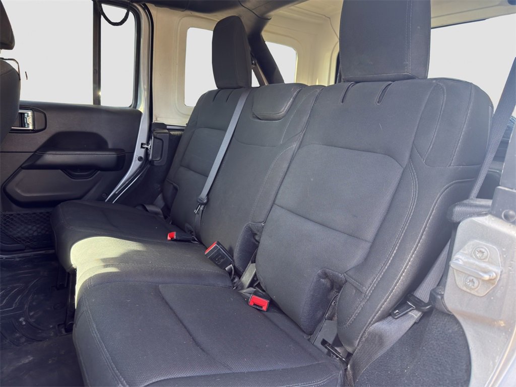 Used 2020 Jeep Wrangler Unlimited Sahara image 10