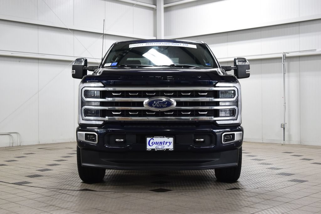 Used 2024 Ford F250 Platinum AWD/4WD image 2