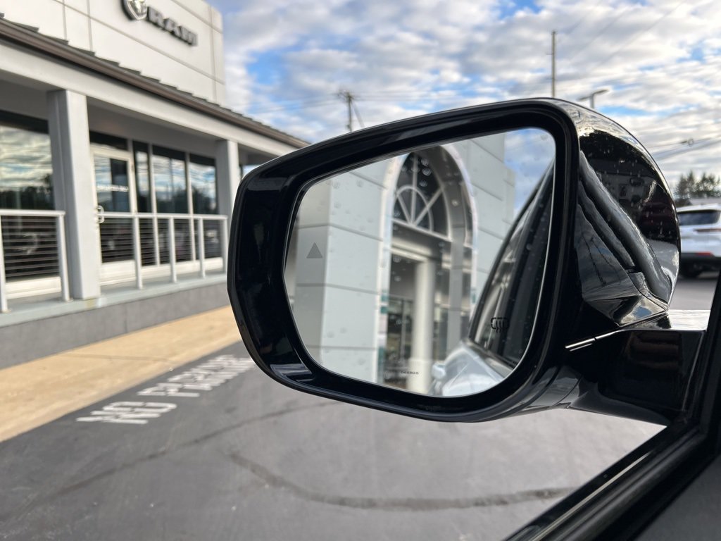 New 2025 Jeep Grand Cherokee Altitude AWD/4WD image 19