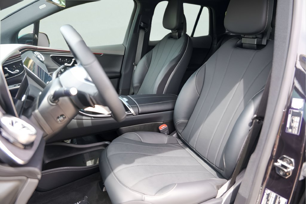 Used 2025 Mercedes-Benz EQE 350+ SUV image 9
