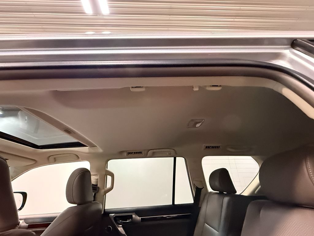 Used 2017 Lexus GX 460 Luxury AWD/4WD image 51