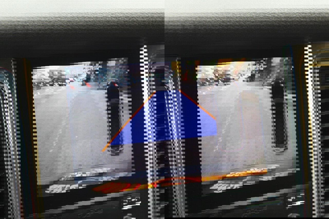 Used 2017 Porsche Macan image 9