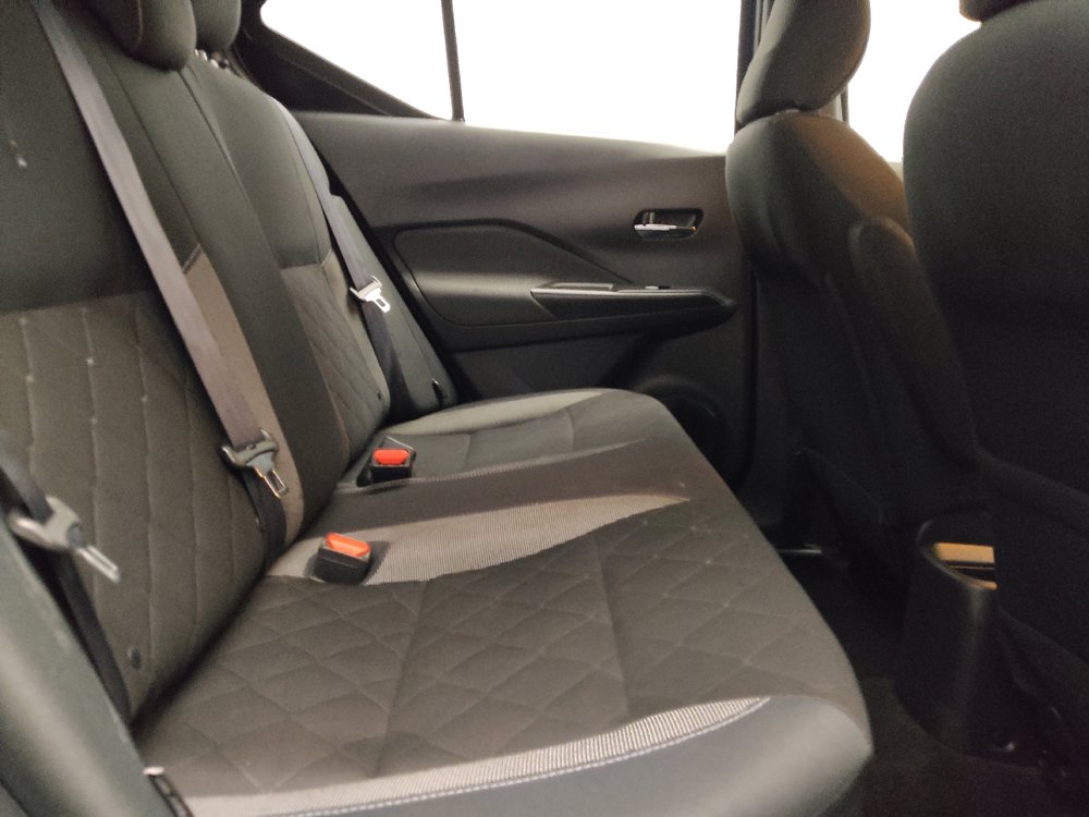 Used 2020 Nissan Kicks SV FWD image 19