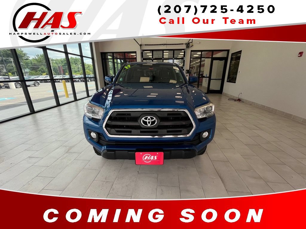Used 2017 Toyota Tacoma SR5 w/ Tow Package AWD/4WD image 8