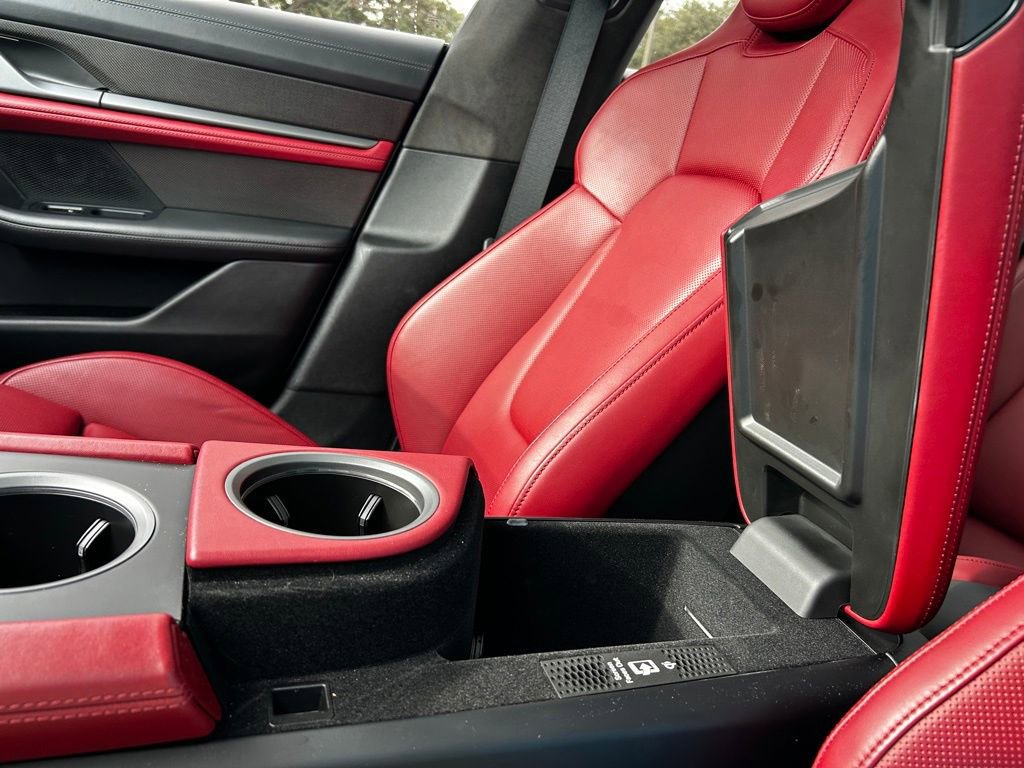 Used 2020 Porsche Taycan Turbo S image 33