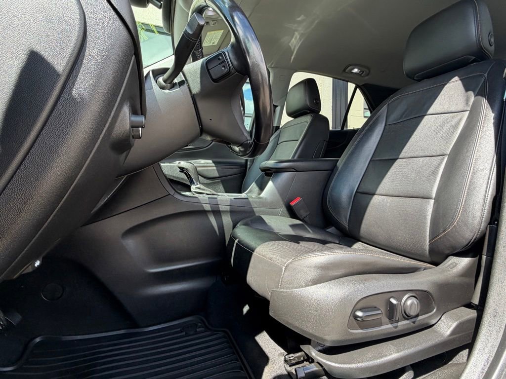 Used 2020 Chevrolet Equinox Premier AWD/4WD image 10