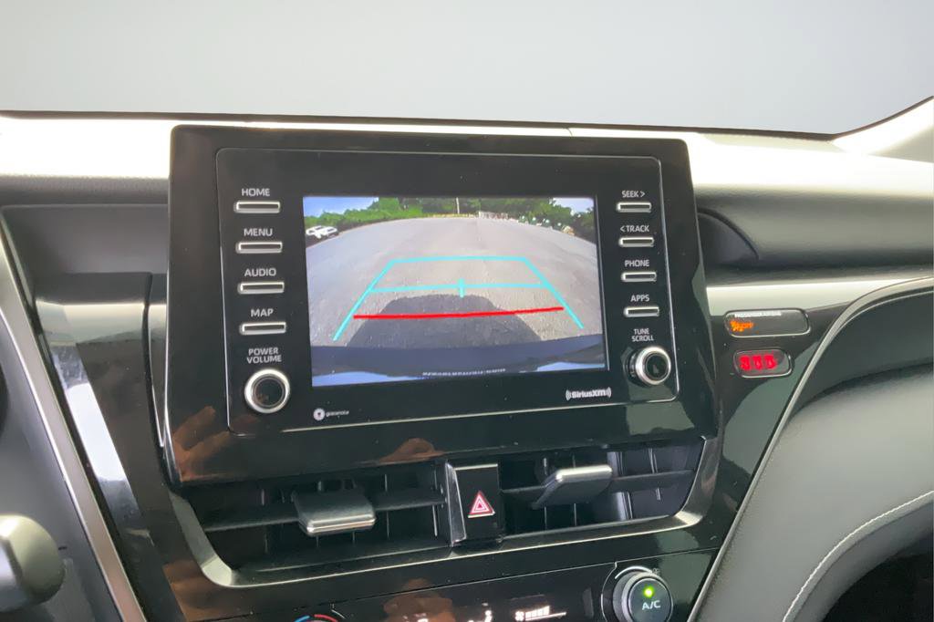 Used 2021 Toyota Camry SE FWD image 17