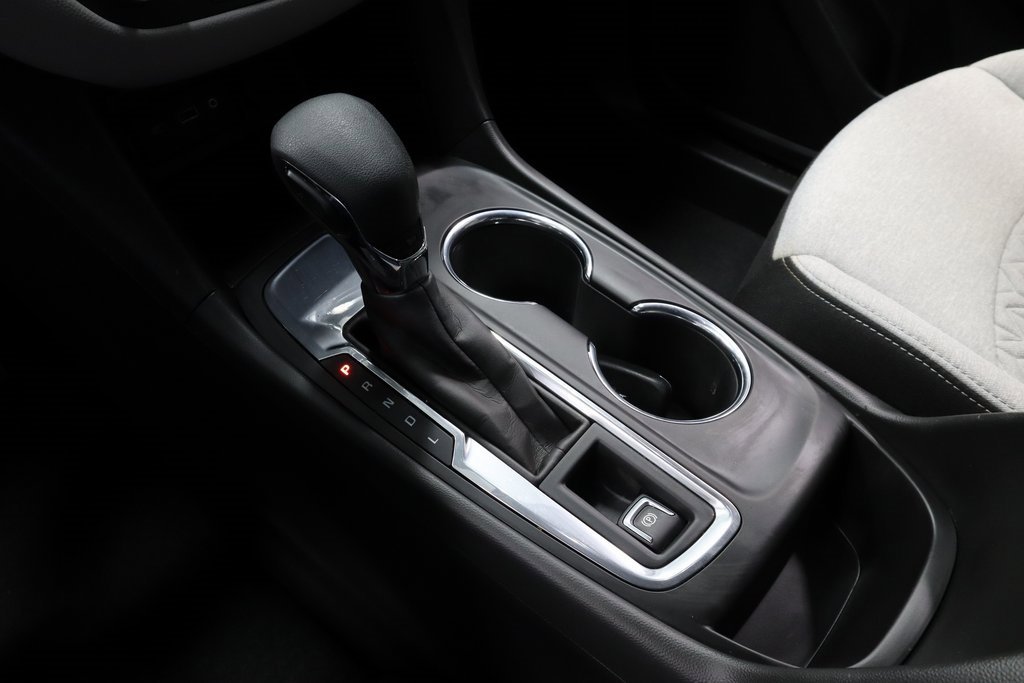 Used 2022 Chevrolet Equinox LS image 33