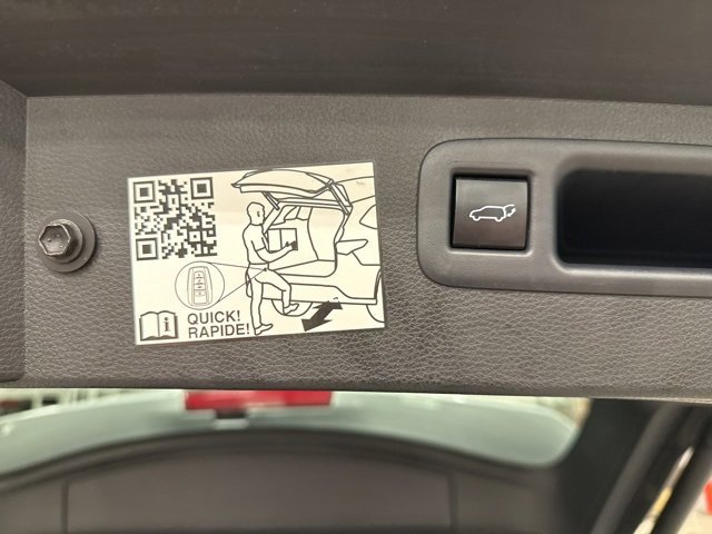 Certified 2024 Toyota Highlander XLE image 42