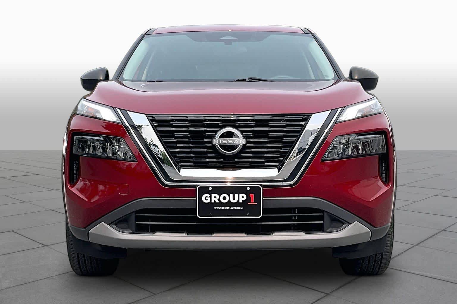 Used 2023 Nissan Rogue S FWD image 3