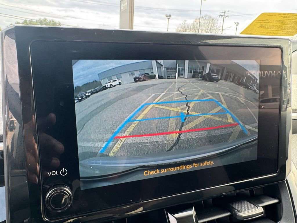 Used 2024 Toyota Corolla LE image 31