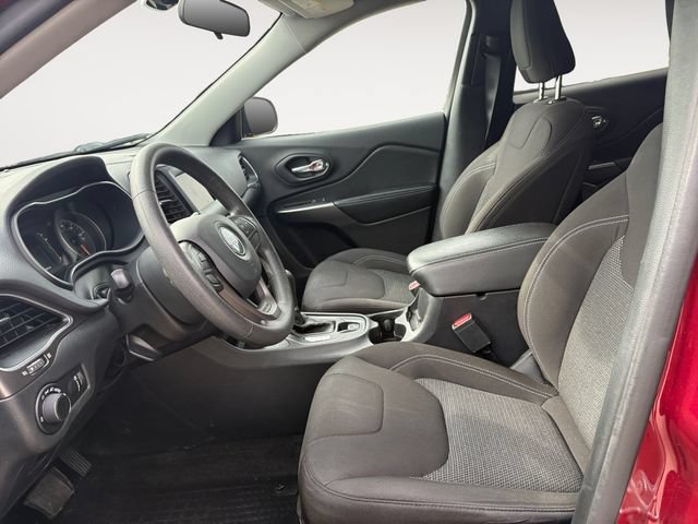 Used 2020 Jeep Cherokee Latitude AWD/4WD image 9