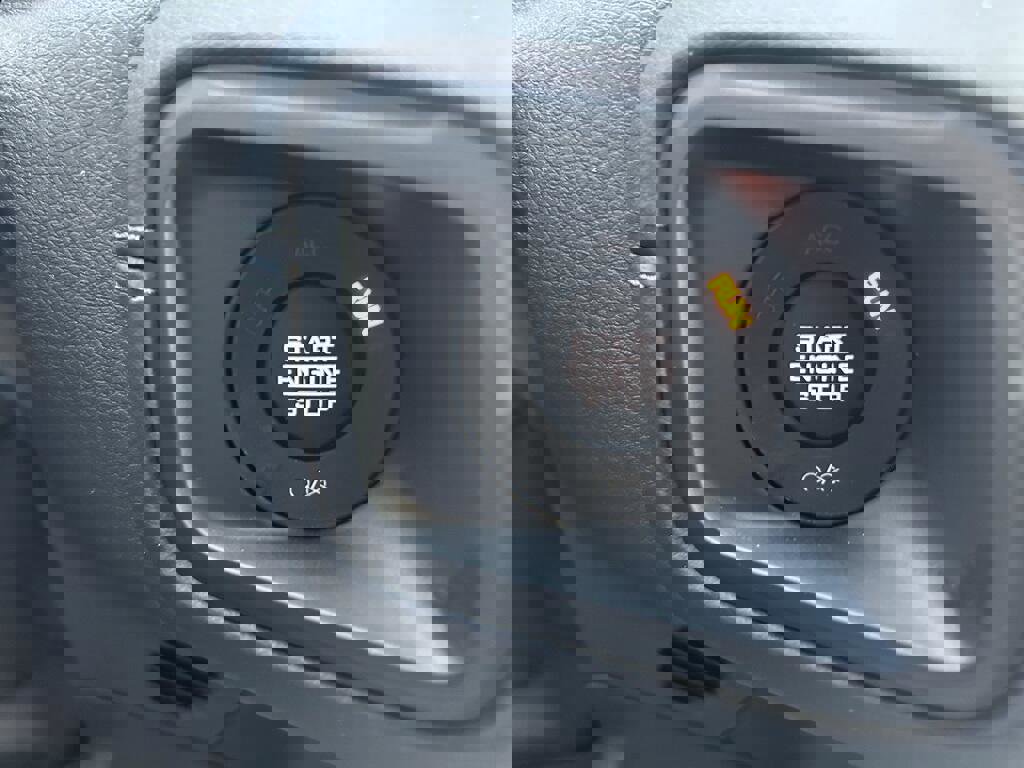 New 2025 Jeep Wrangler Unlimited Sahara image 24