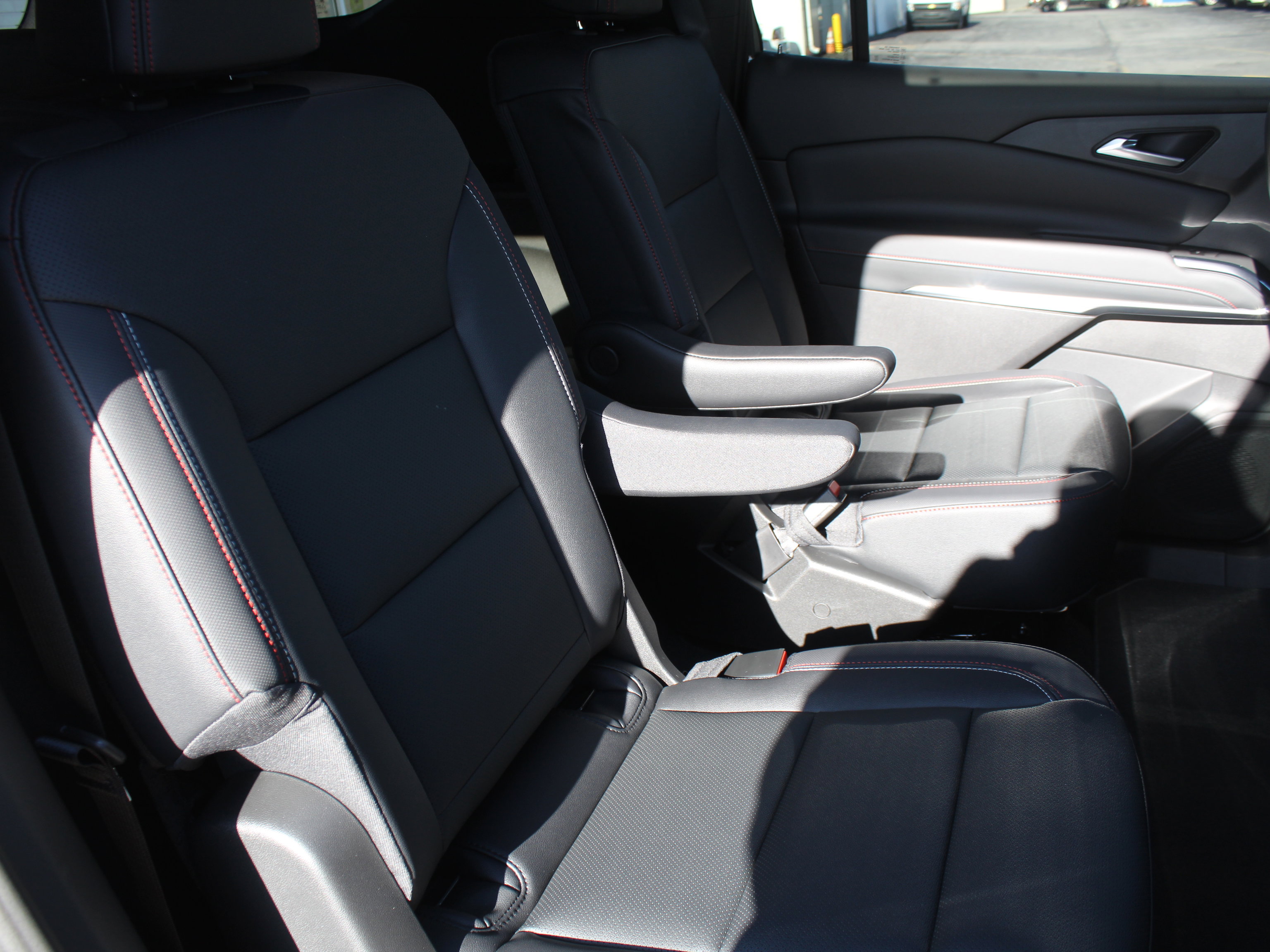 New 2026 Chevrolet Traverse Z71 w/ Driver Confidence Package image 17