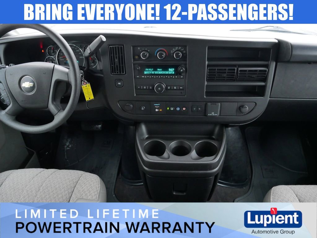 Used 2025 Chevrolet Express 3500 LT w/ LT Preferred Equipment Group image 18