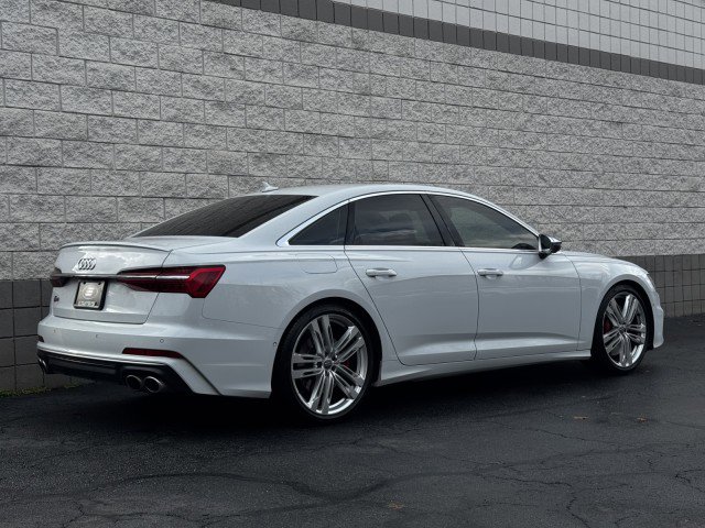 Used 2020 Audi S6 Premium Plus w/ S Sport Package image 3