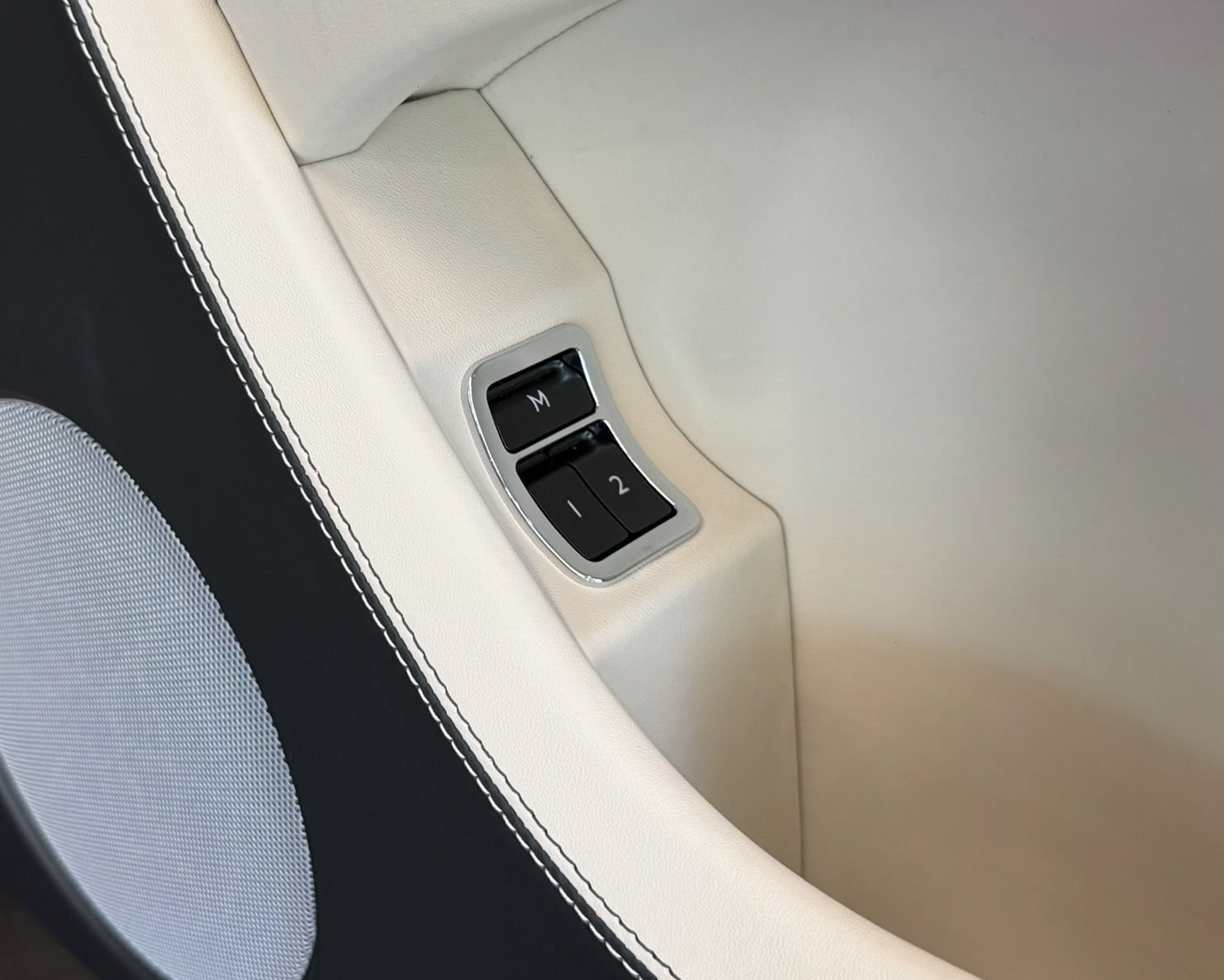 New 2026 Bentley Bentayga Extended Wheelbase AWD/4WD image 41