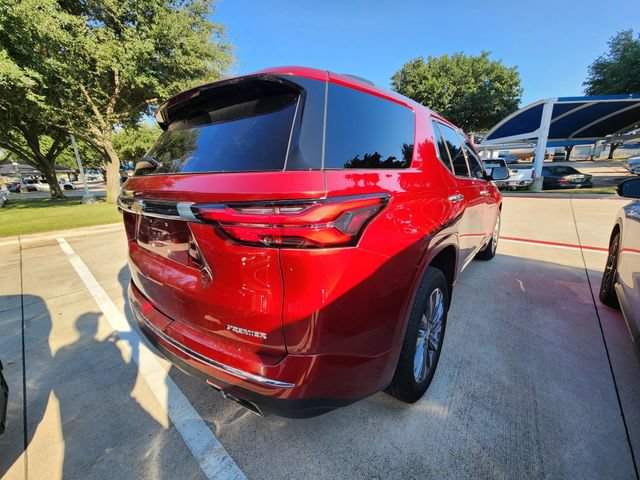 Used 2023 Chevrolet Traverse Premier FWD image 6