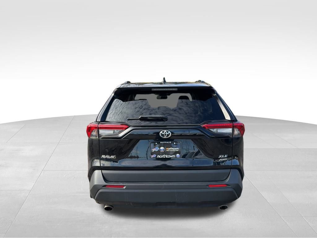 Used 2024 Toyota RAV4 XLE image 39