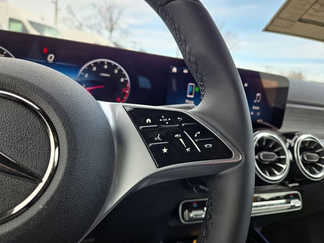 New 2026 Mercedes-Benz GLB 250 4MATIC image 18