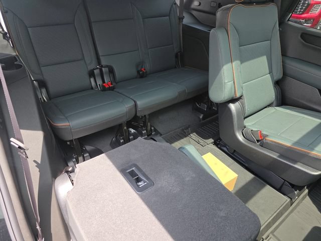 New 2026 GMC Yukon AT4 w/ AT4 Premium Plus Package AWD/4WD image 23