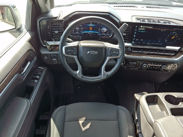 Used 2025 Chevrolet Silverado 1500 LT Trail Boss w/ Protection Package AWD/4WD image 11