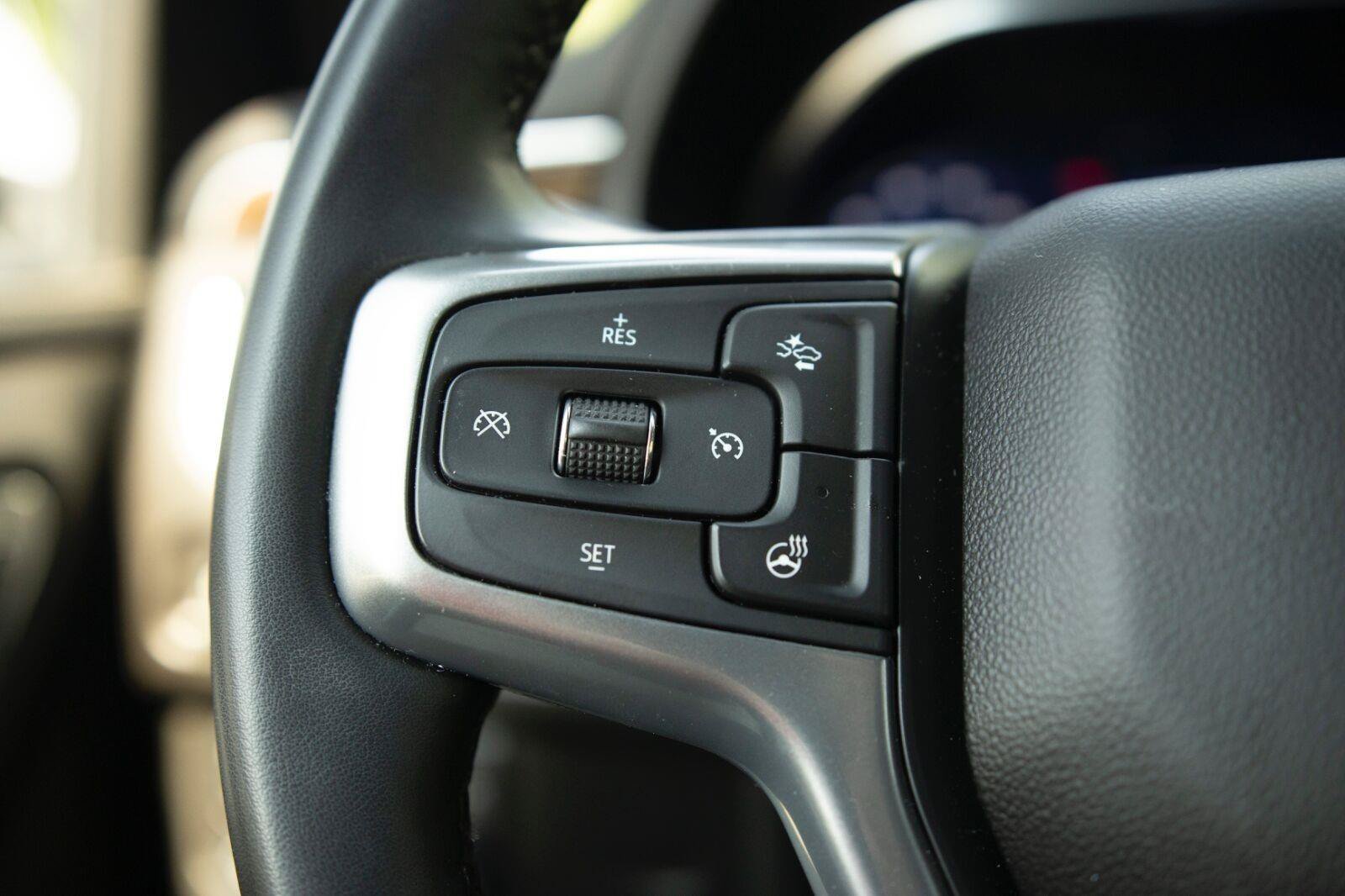 Used 2024 Chevrolet Tahoe Premier AWD/4WD image 6