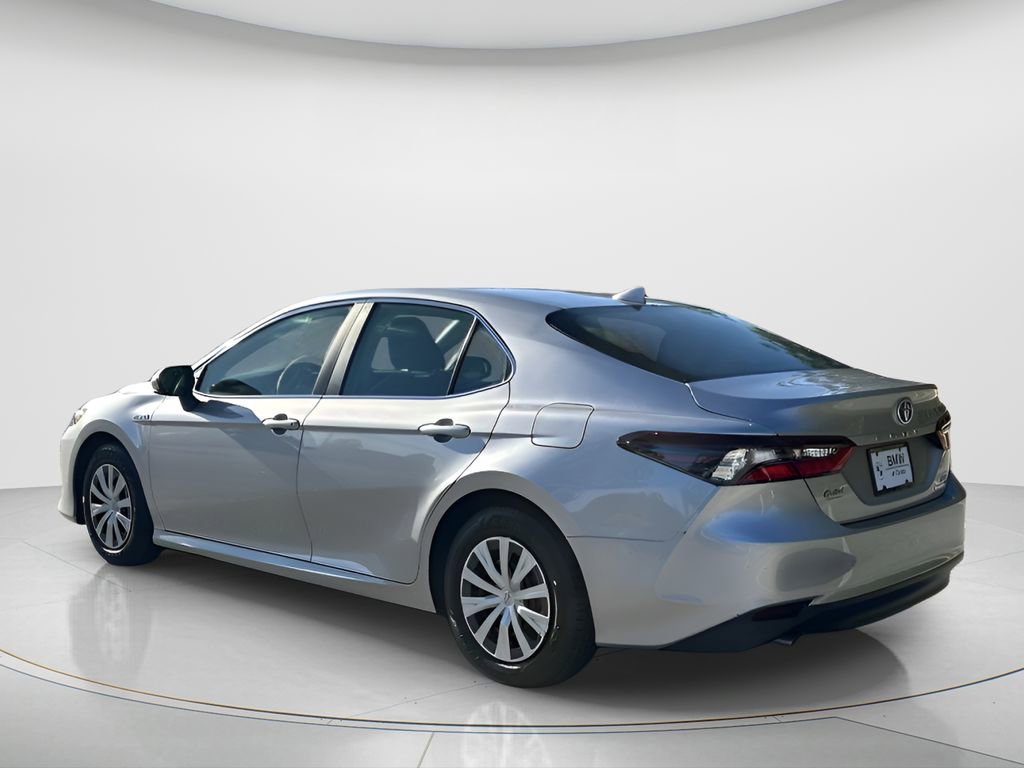 Used 2021 Toyota Camry LE image 11