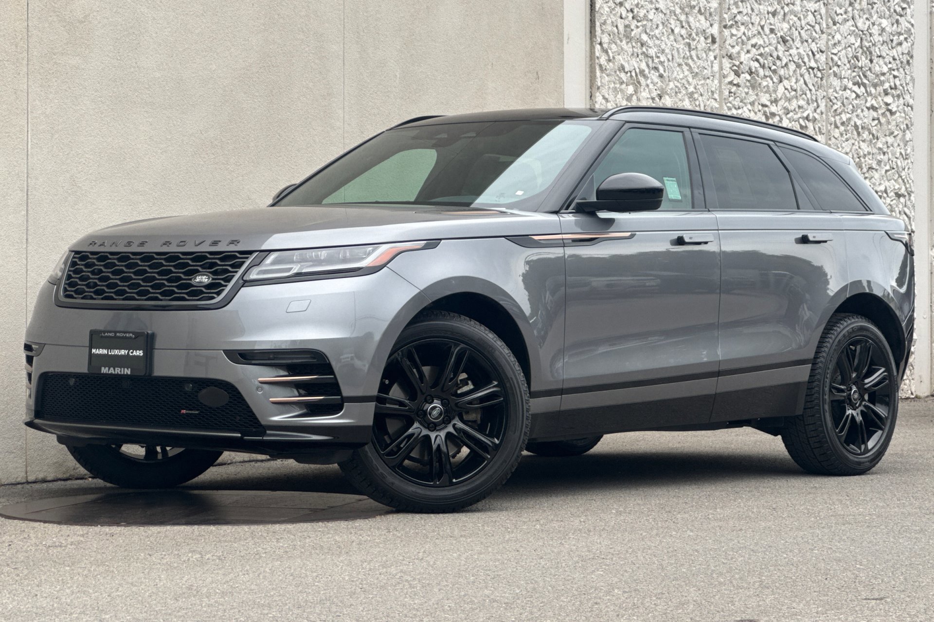 Certified 2023 Land Rover Range Rover Velar R-Dynamic S image 1