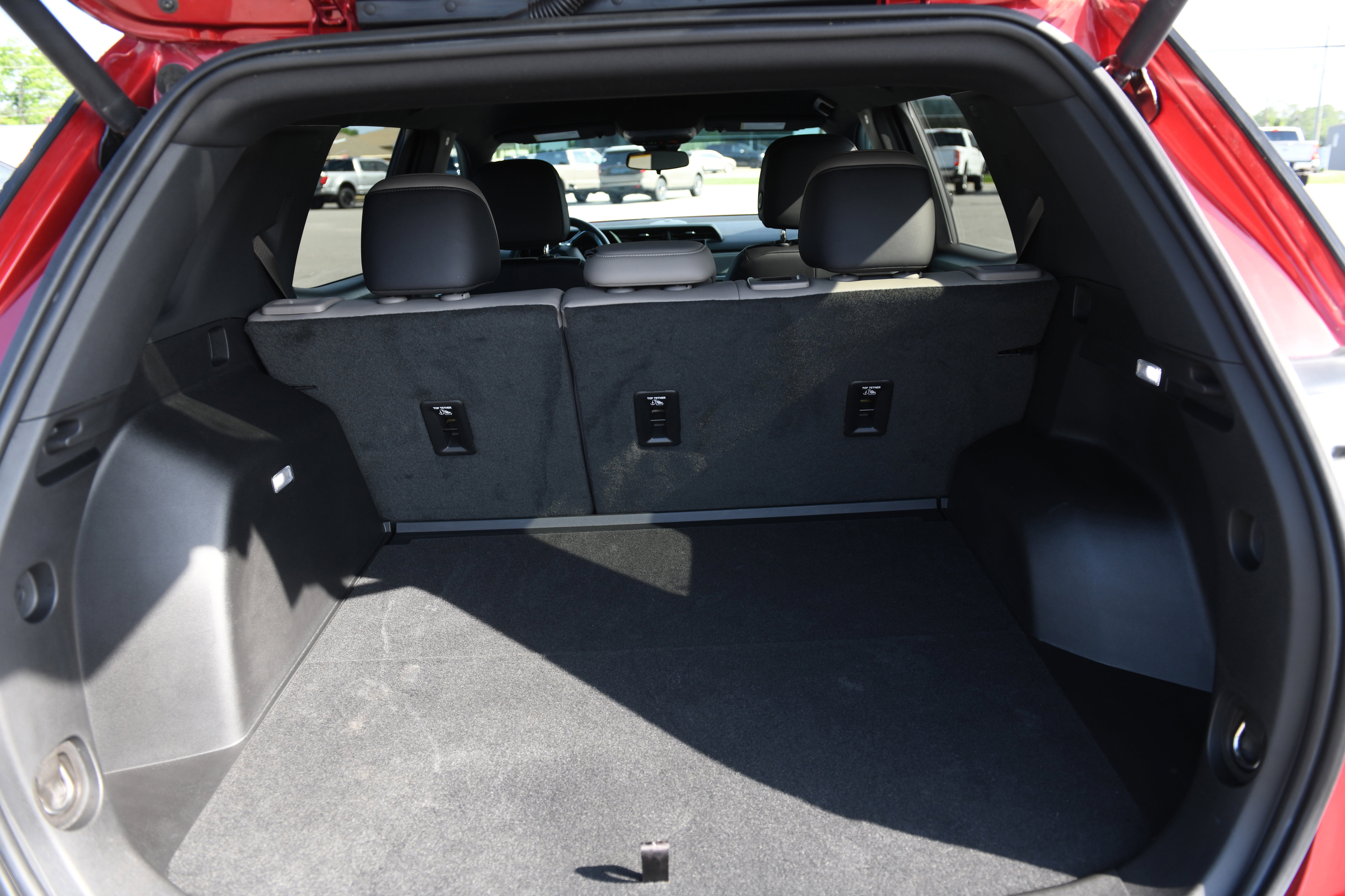 Used 2025 GMC Terrain Elevation w/ Elevation Premium Package AWD/4WD image 12