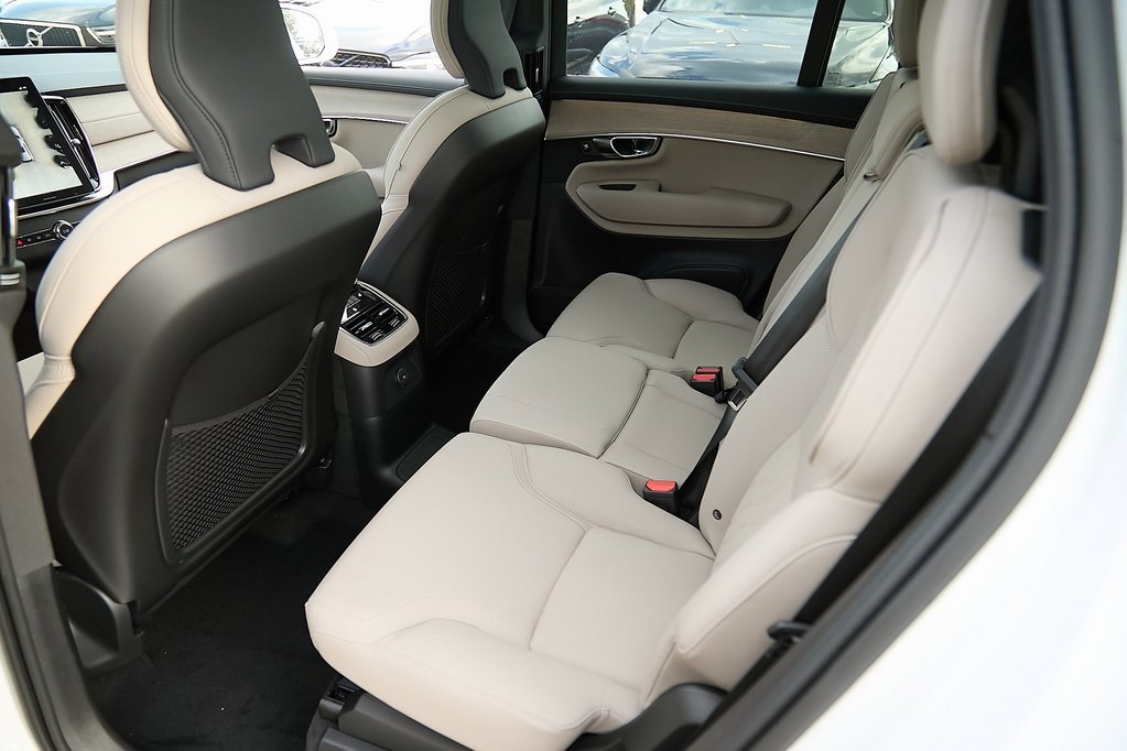 New 2026 Volvo XC90 T8 Plus image 19