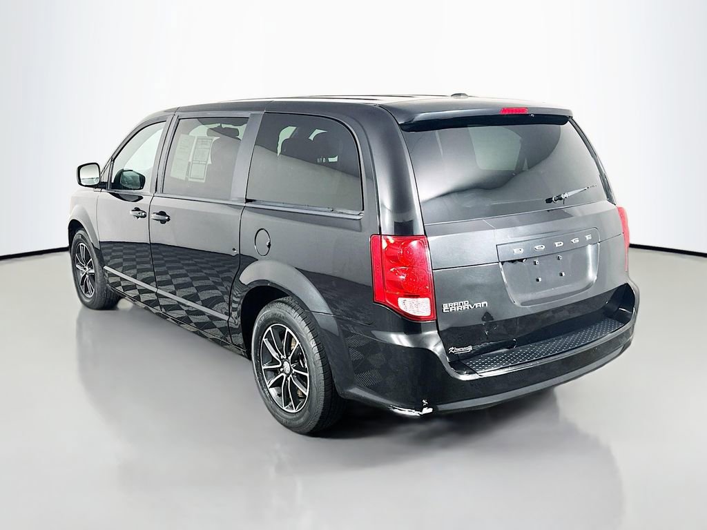 Used 2018 Dodge Grand Caravan SE FWD image 5