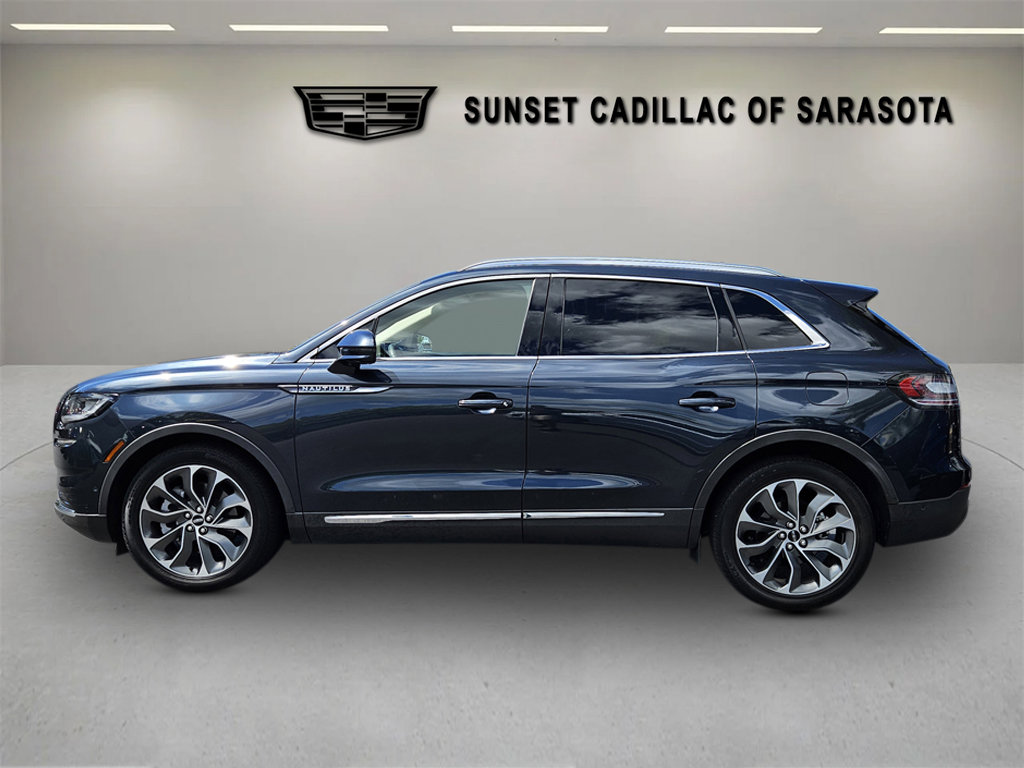 Used 2022 Lincoln Nautilus Reserve image 4