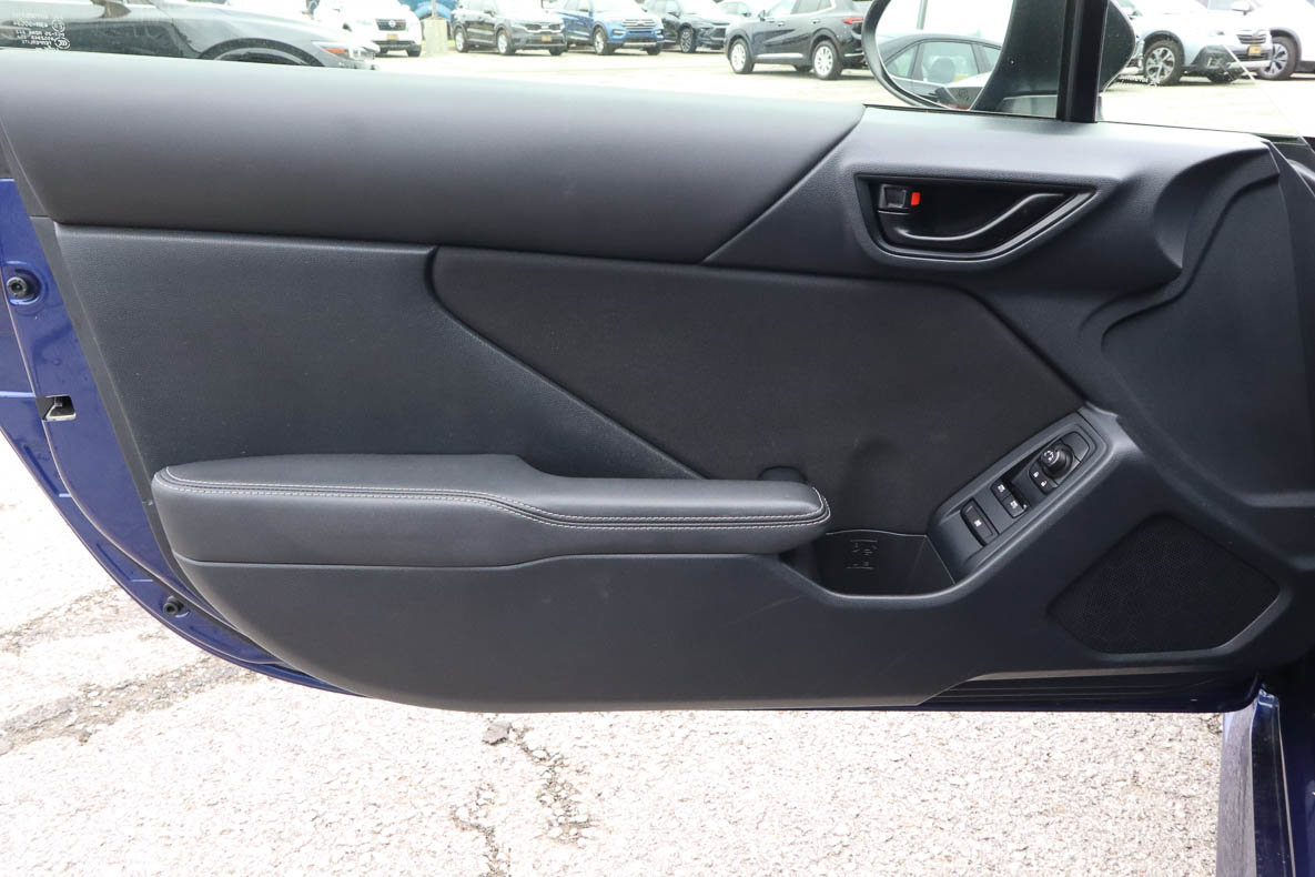 Used 2022 Toyota GR86 RWD image 13