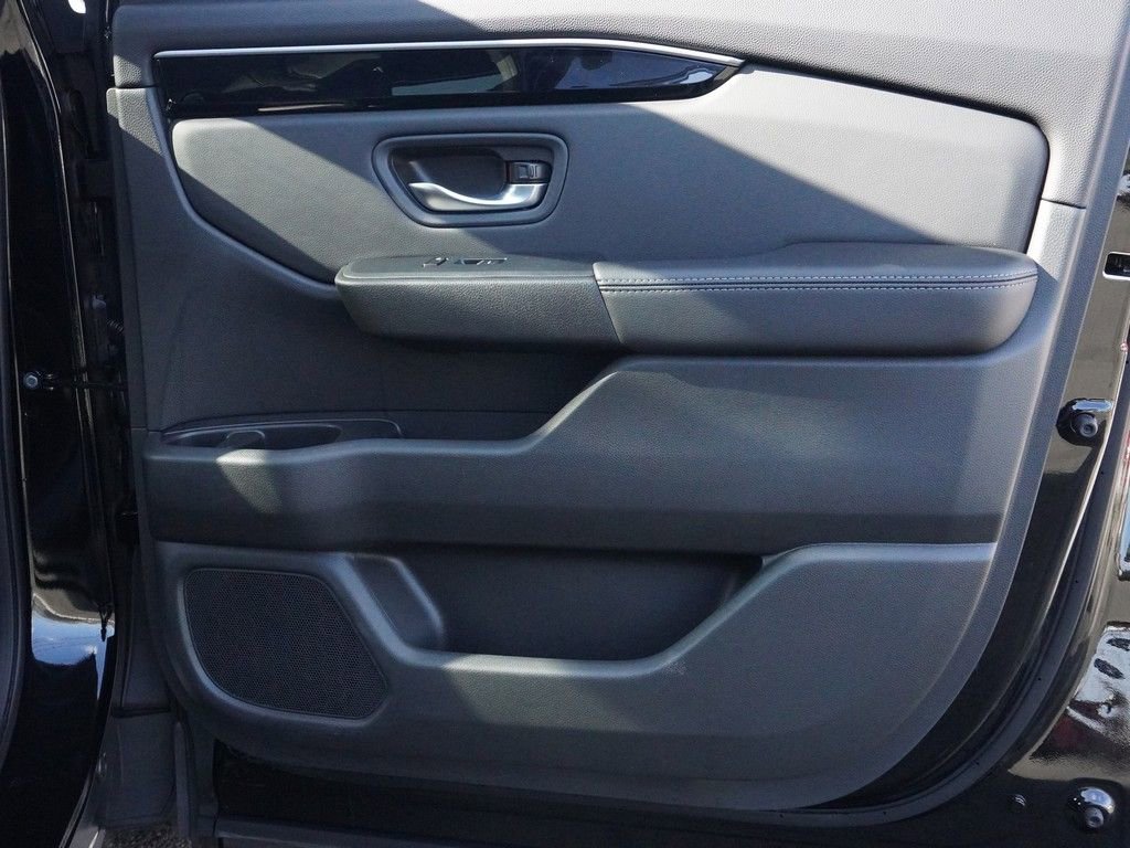 Used 2025 Honda Pilot Touring image 25