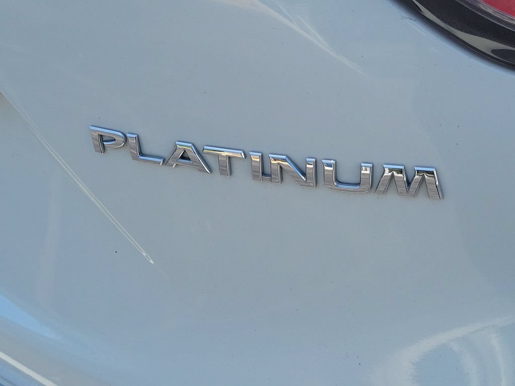 Used 2017 Nissan Murano Platinum w/ Platinum Technology Package FWD image 13