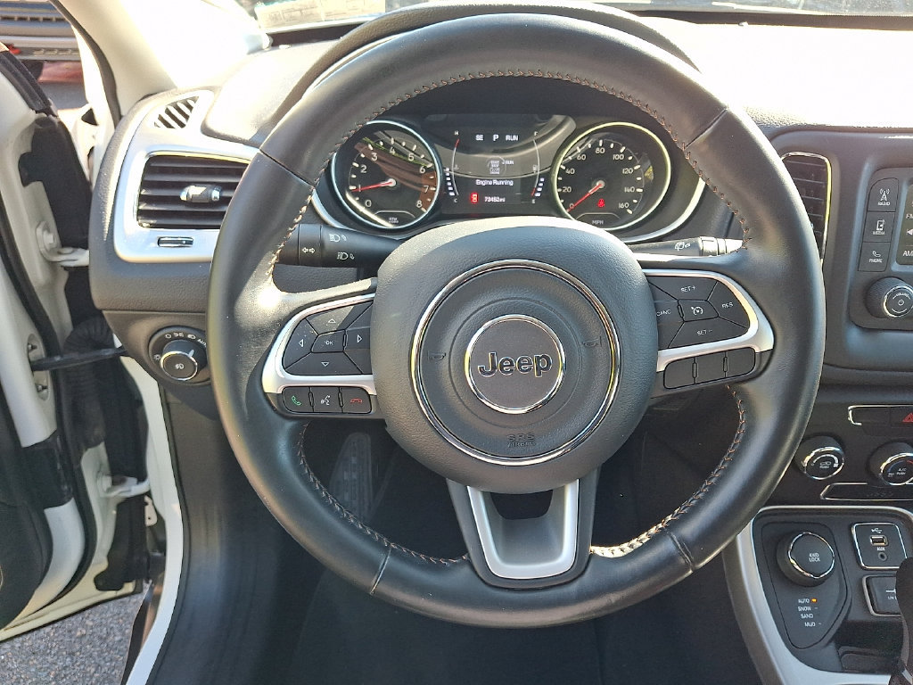 Used 2018 Jeep Compass Latitude AWD/4WD image 18