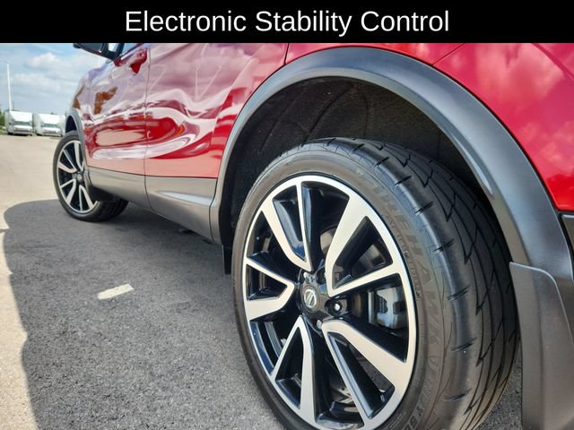 Used 2018 Nissan Rogue Sport SL w/ SL Premium Package FWD image 18