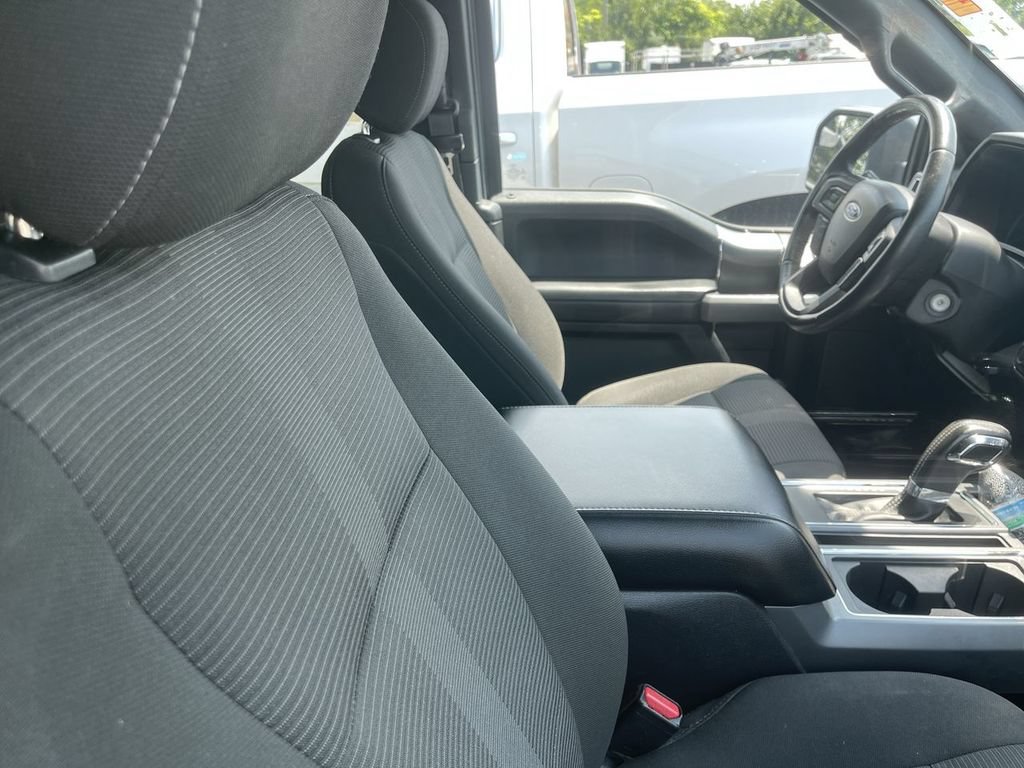 Used 2017 Ford F150 XLT w/ Equipment Group 302A Luxury AWD/4WD image 13